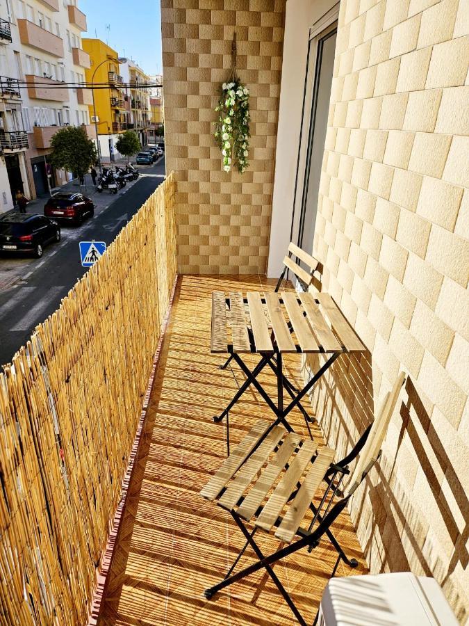 Apartamento Familiar En Triana Seville Exterior photo